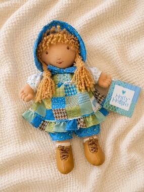 Holly Hobbie The Blue Girl Ragdoll 2005 NWT 14” Learning Curve RC2